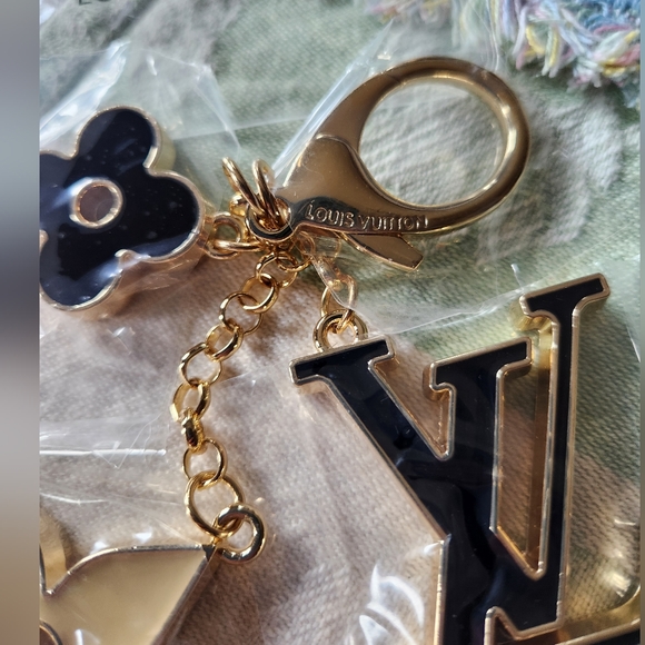 FASHION JEWELRY KEYFOB AND BAG CHARM - Picture 5 of 5